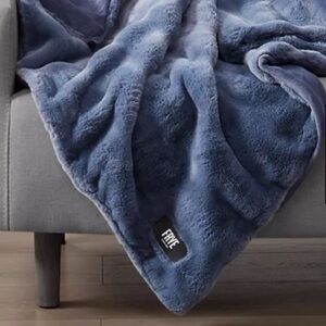 NWT LAST Frye Faux Fur Throw Blanket-Indigo